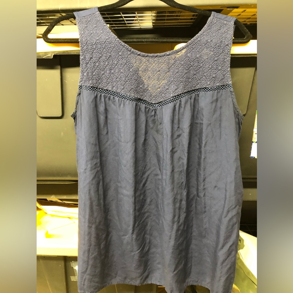 Old Navy Navy Lace Yoke Sleeveless Tank, L tall